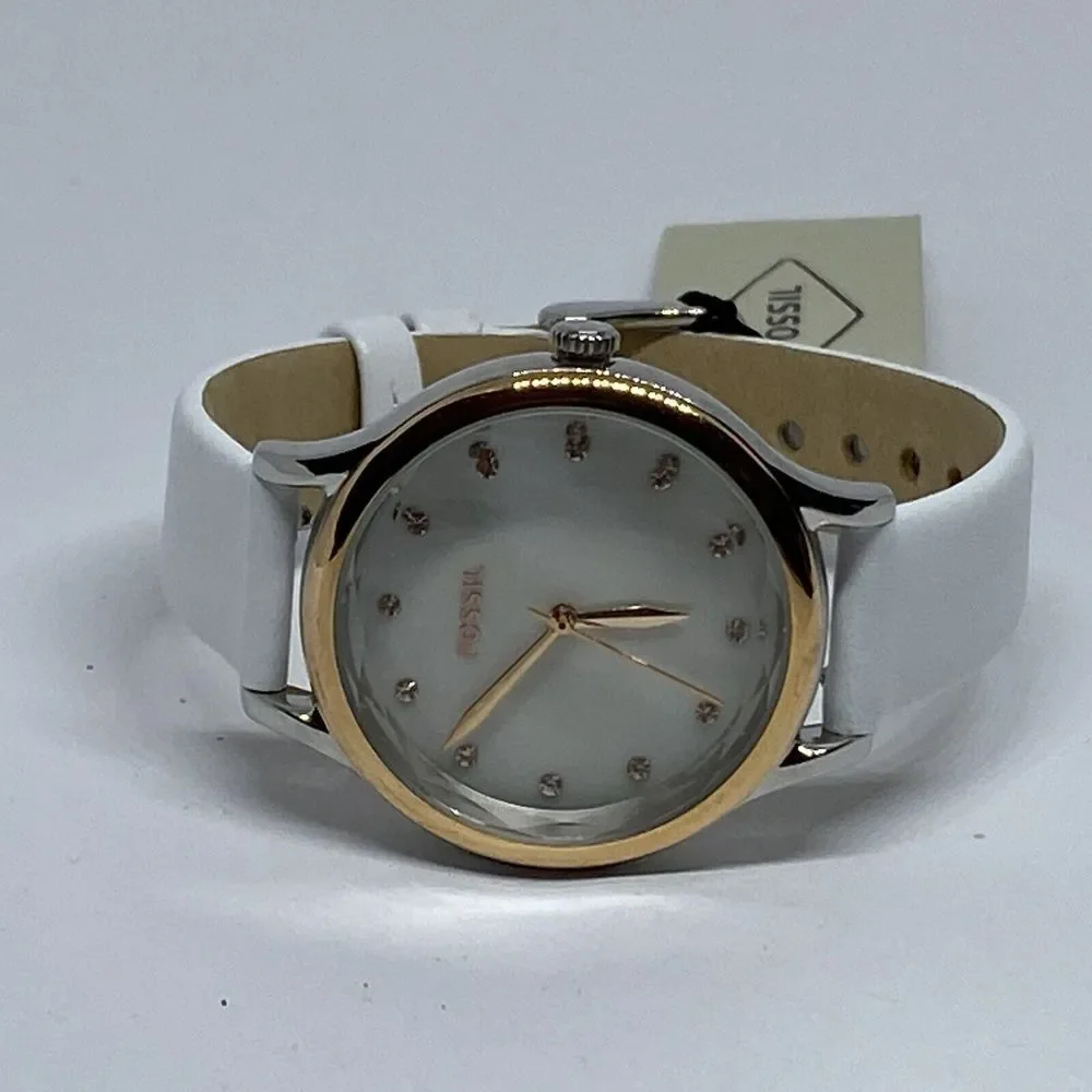 Fossil Laney BQ3484 Women's White Leather Analog Dial Quartz Wrist Watch JK529